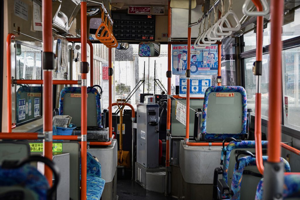 Inneres eines japanischen Linienbusses