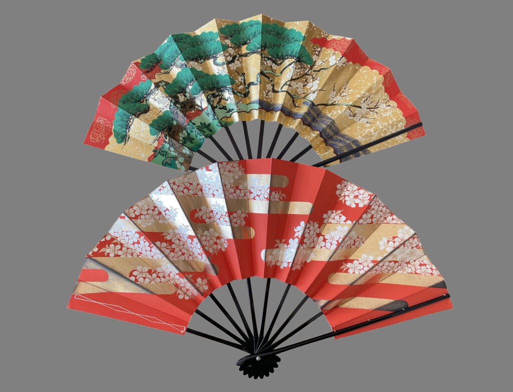 Traditionell gestaltete japanische Papierfächer